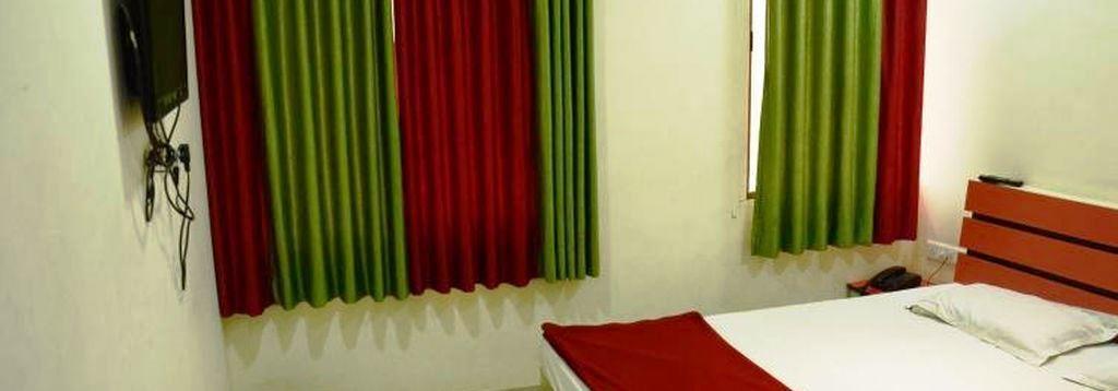 Hotel Royal Apple Ahmadábád Kültér fotó